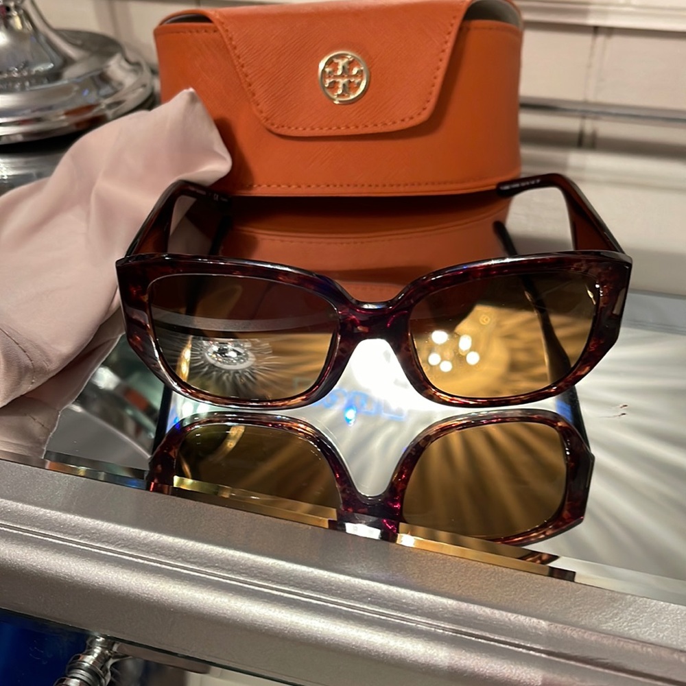Brand New Tory Burch sunglasses